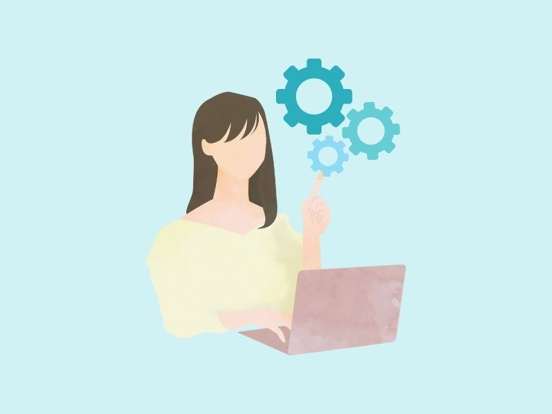 ノートパソコンを操作する女性と、設定を表す歯車のイラスト。Google アナリティクスとサーチコンソールを連携するイメージ。
