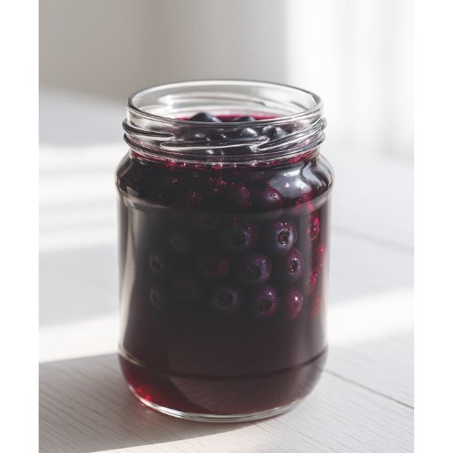 瓶に詰めたハックルベリージャム

