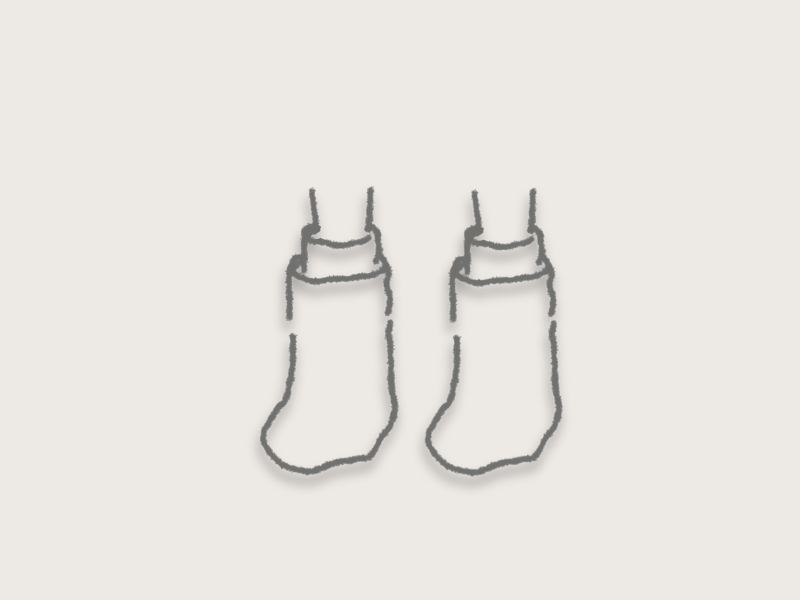 シルク靴下とウール靴下の重ね履き|寝るときの足元を温める基本の対策